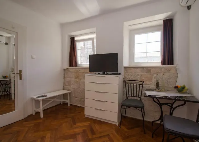 White House Apartman *