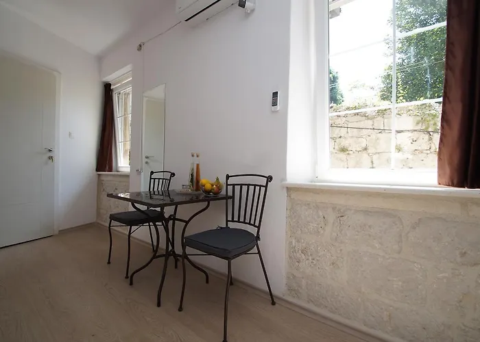 White House Apartament *