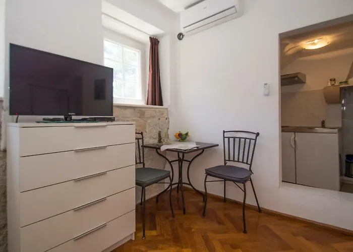 Apartment White House