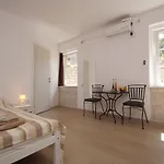White House קורצולה