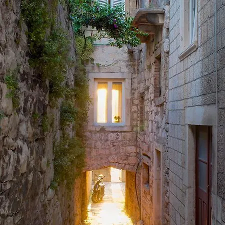 White House Korcula Town
