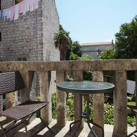 Апартаменты White House *